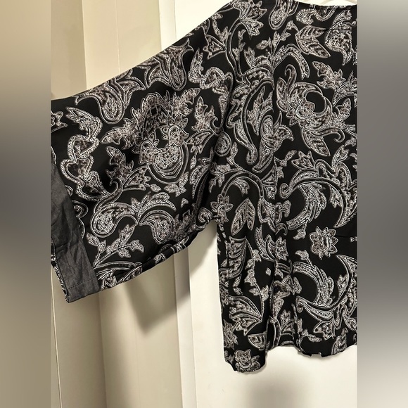 Day trip boho black blouse full zip size L - Picture 2 of 5